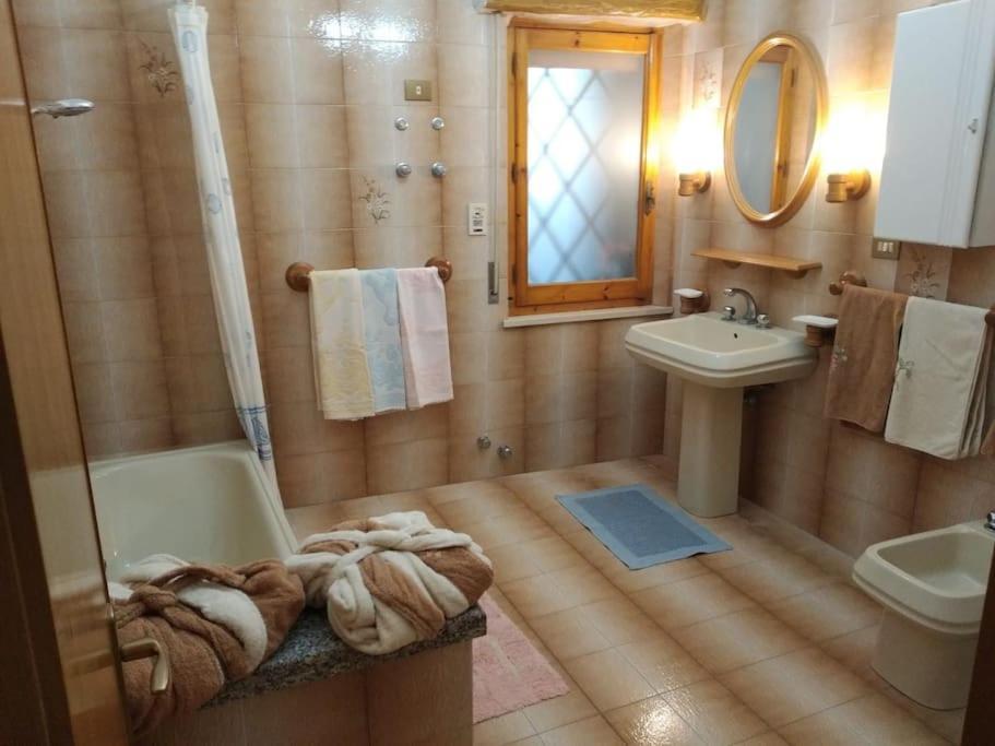 Casafigus La Terrazza Narbolia Villa Exteriör bild